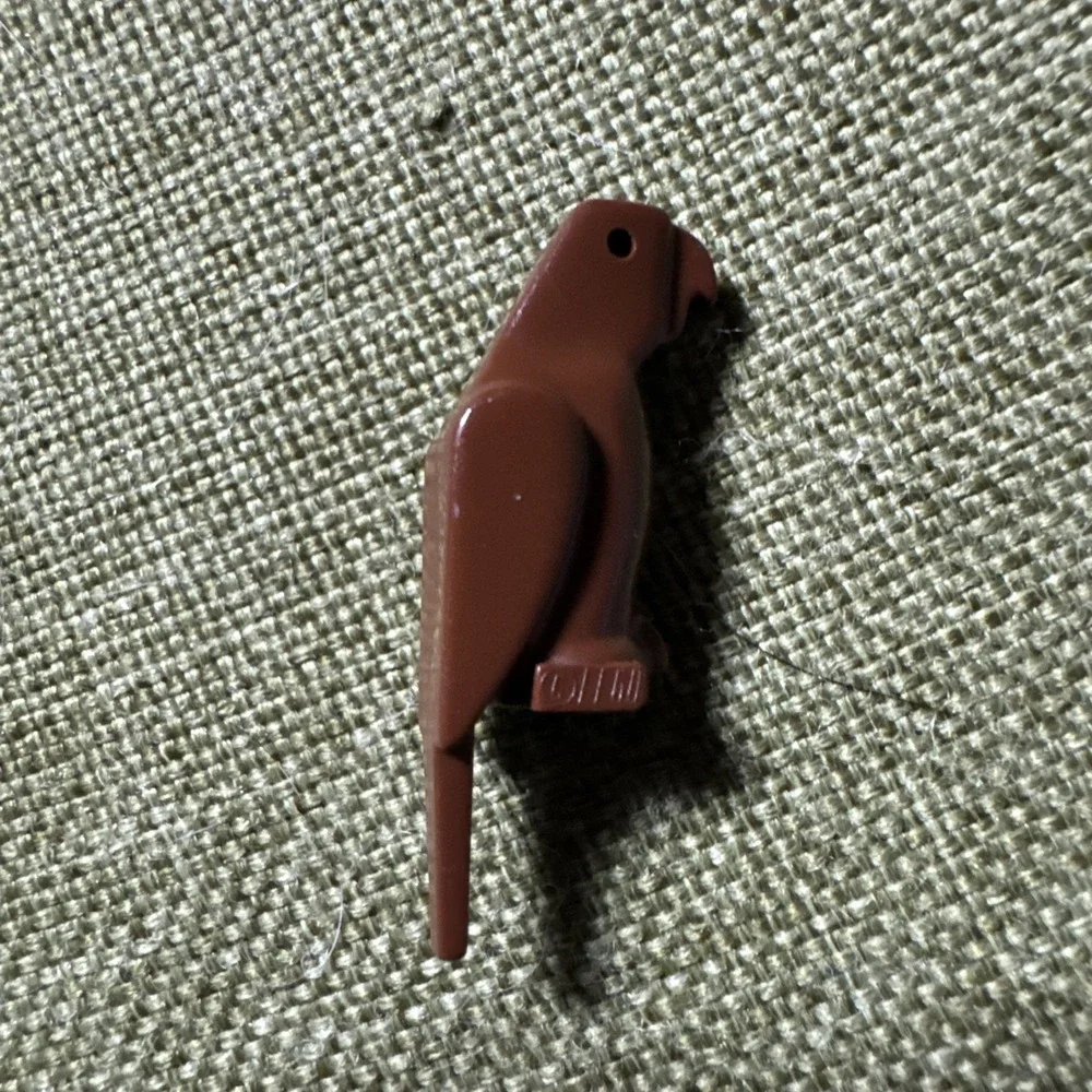 LEGO Brown Bird, Parrot First Version with Small Beak - 6091, 6098 King Leo